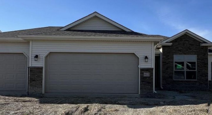 437 Buckingham Lane, Huntington, Indiana
