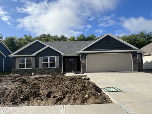 2011 Winesap Way, Kendallville, Indiana