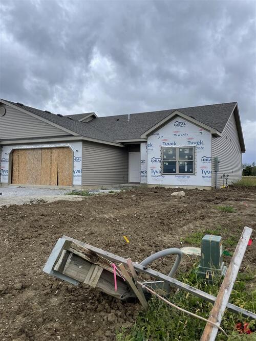 428 Gene Drive, Roanoke, Indiana