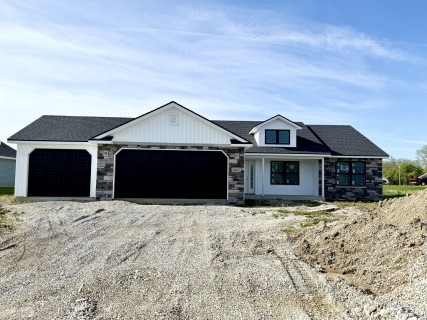 2403 Chandler Way, Auburn, Indiana