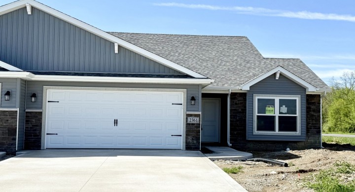 2361 Serenity Ct., Auburn, Indiana