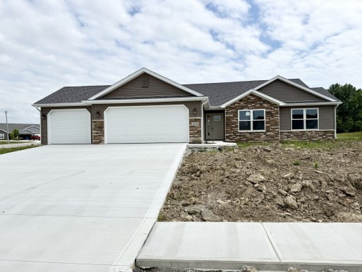 2315 Chandler Way, Auburn, IN 46706