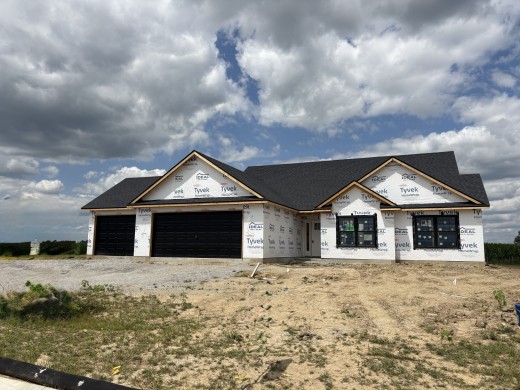 424 McNeal Circle, Ossian IN 46777